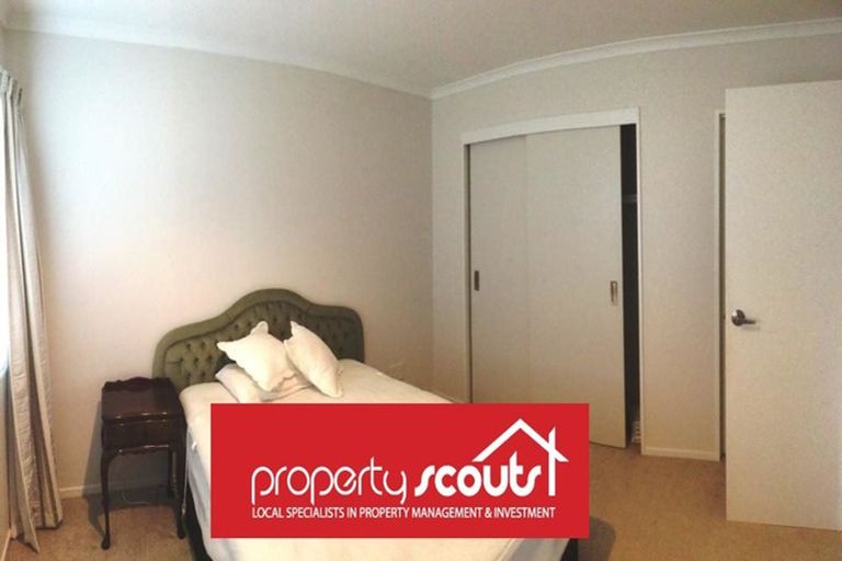 Photo of property in Waimanu Bay Village, 25/1 Piriti Drive, Te Atatu Peninsula, Auckland, 0610