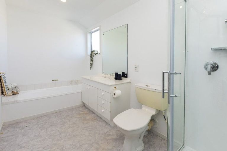 Photo of property in 87 Peverel Street, Riccarton, Christchurch, 8041