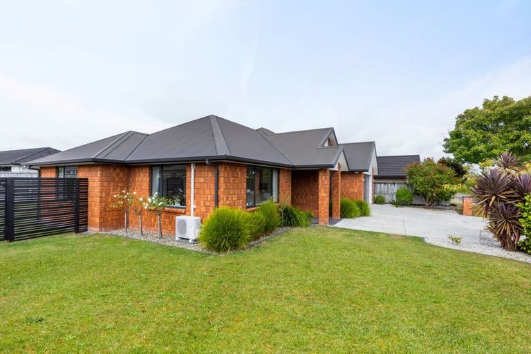 Photo of property in 6 Sutherland Court, Flagstaff, Hamilton, 3210