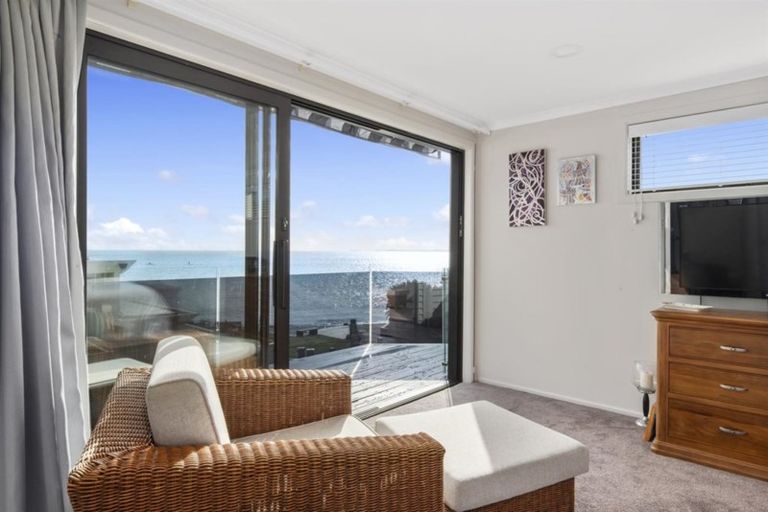 Photo of property in 24 Tiri Road, Milford, Auckland, 0620