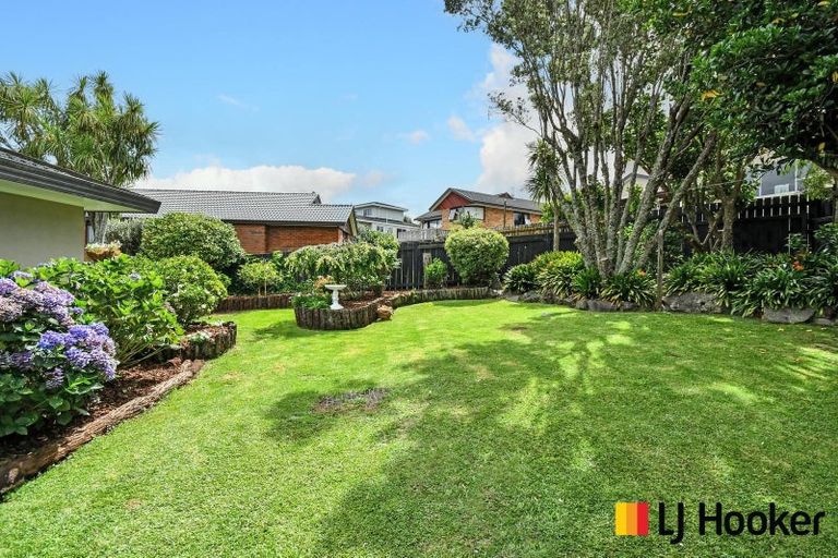 Photo of property in 33 Peretao Rise, The Gardens, Auckland, 2105