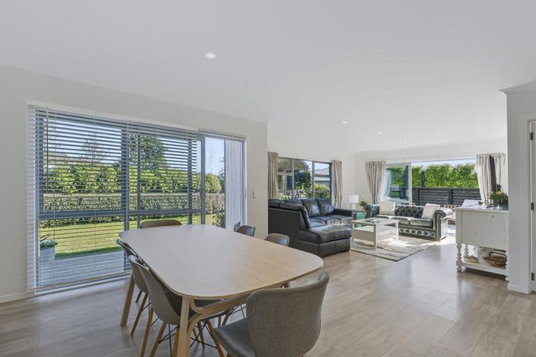 Photo of property in 33 Navigation Drive, Cooks Beach, Whitianga, 3591