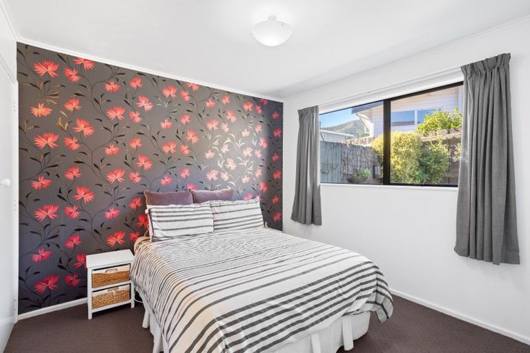 Photo of property in 77b Hampden Street, Picton, 7220