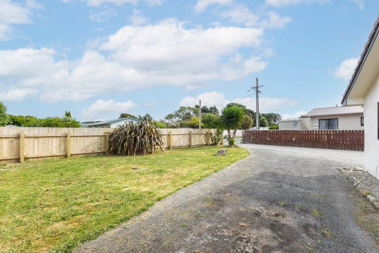 Photo of property in 64 Atkinson Avenue, Otaki Beach, Otaki, 5512