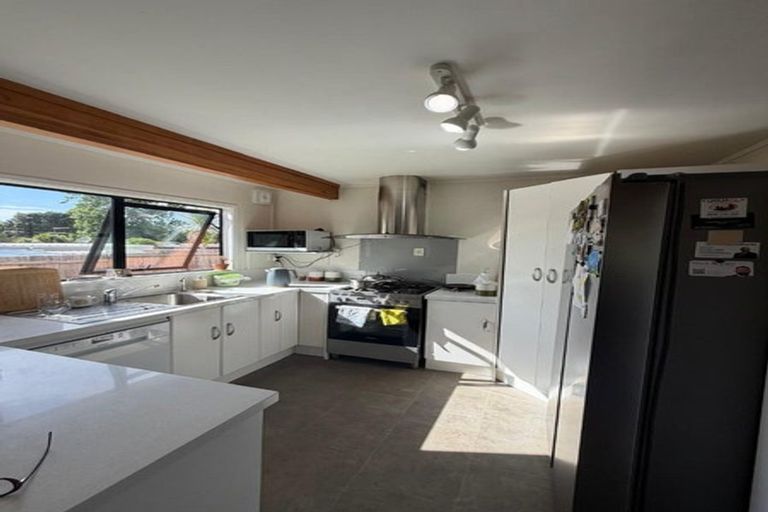 Photo of property in 2/19a Woodvale Road, Glen Eden, Auckland, 0602