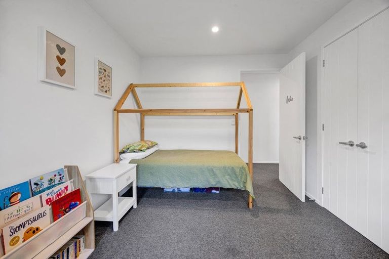 Photo of property in 5 Augusta Grove, Waiwhakaiho, New Plymouth, 4312