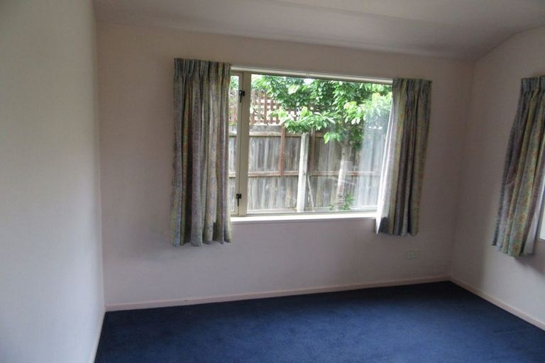 Photo of property in 7a Wentworth Street, Ilam, Christchurch, 8041