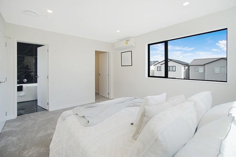 Photo of property in 18 Laquinta Place, Flat Bush, Auckland, 2019