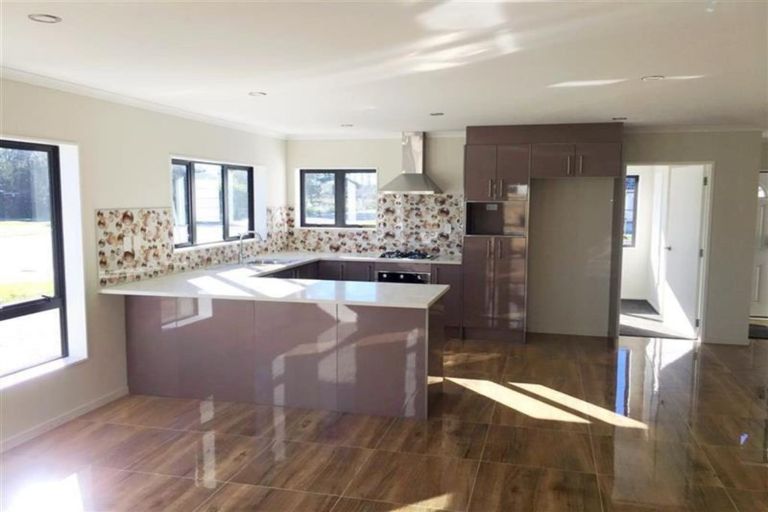 Photo of property in 1 Takahe Avenue, Takanini, 2112