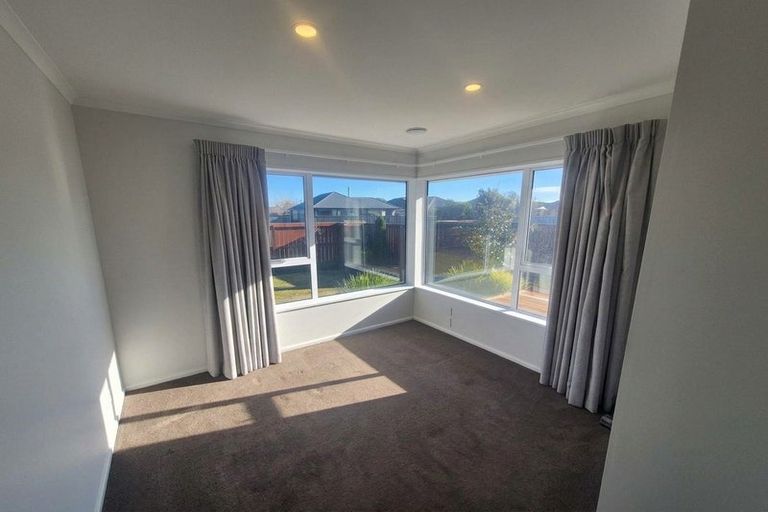 Photo of property in 100 Effingham Street, North New Brighton, Christchurch, 8083