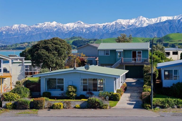 Photo of property in 21 Kaka Road, South Bay, Kaikoura, 7300