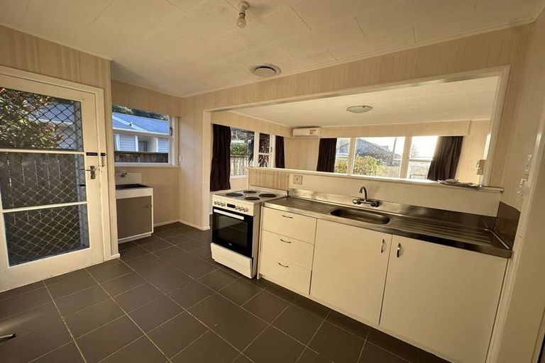 Photo of property in 6 Owen Street, Belmont, Lower Hutt, 5010