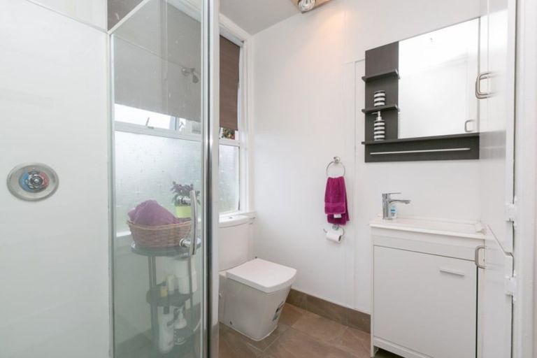 Photo of property in 37 Allan Road, Burgess Park, New Plymouth, 4371