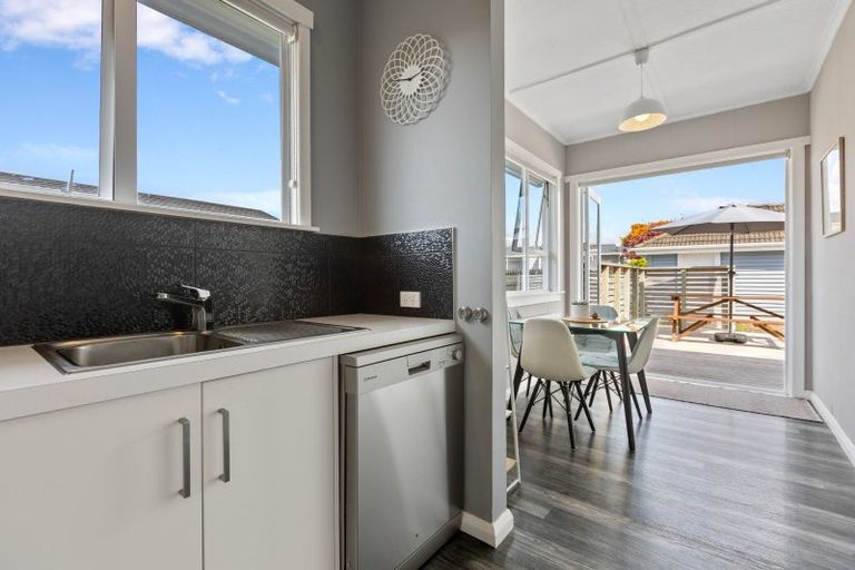 Photo of property in 62 Rewa Street, Inglewood, 4330