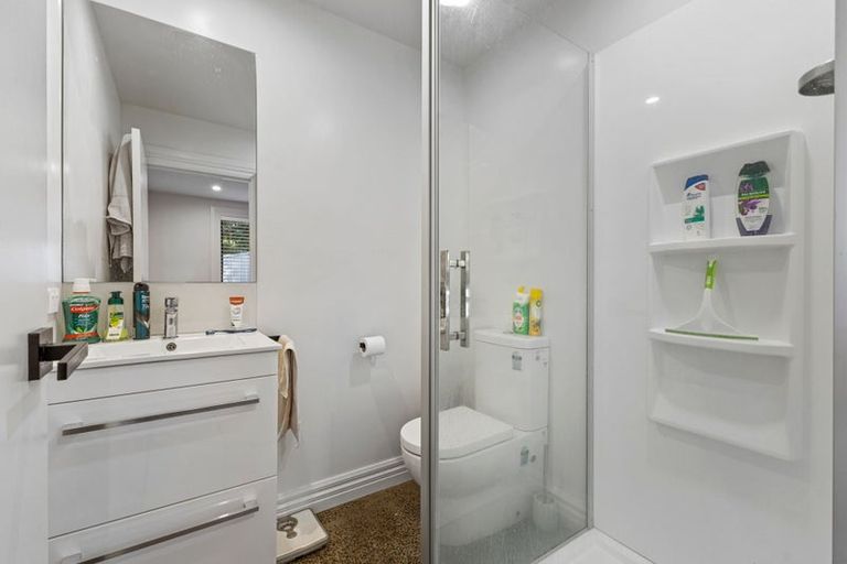 Photo of property in 39 Belt Road, Moturoa, New Plymouth, 4310