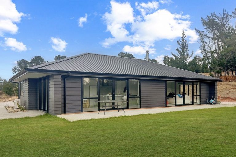 Photo of property in 175 Letts Gully Road, Letts Gully, Alexandra, 9393