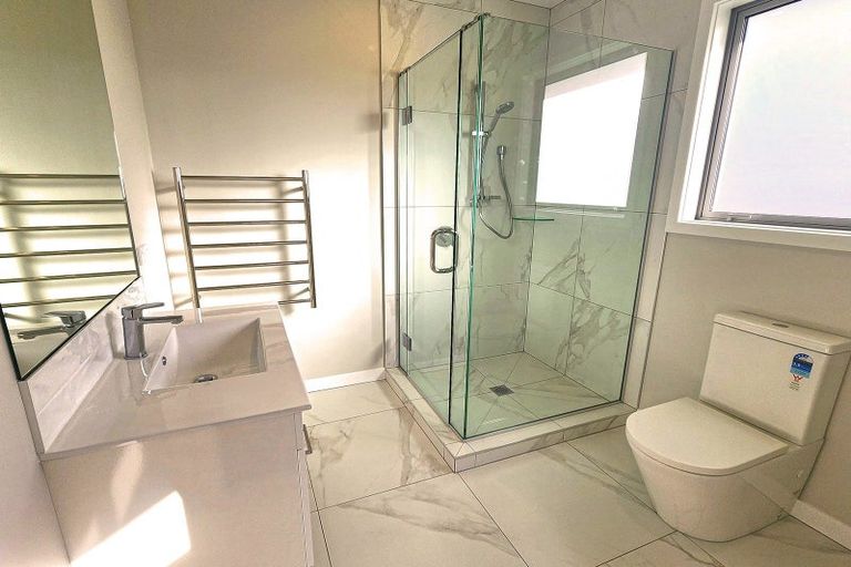 Photo of property in 49 Atlantic Drive, Fitzherbert, Palmerston North, 4410