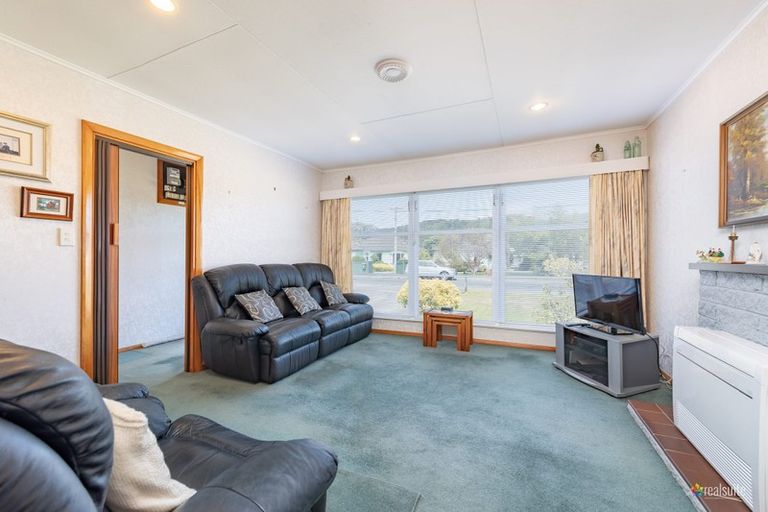 Photo of property in 56 Bull Avenue, Wainuiomata, Lower Hutt, 5014