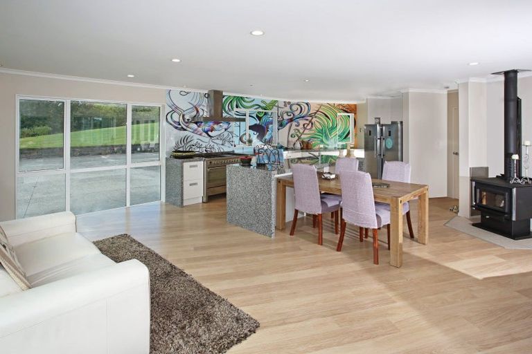 Photo of property in 80a Blackbridge Road, Karaka, Papakura, 2580