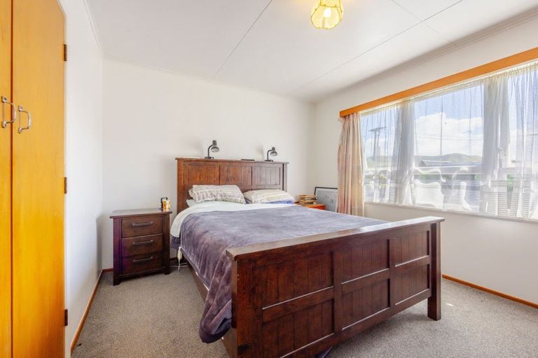 Photo of property in 10 Jones Street, Porangahau, 4291