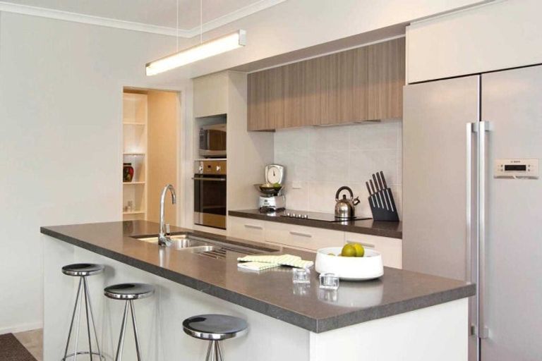 Photo of property in 4 Malbec Place, Huapai, Kumeu, 0810