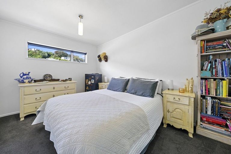 Photo of property in 2b Cherry Grove, Strathmore Park, Wellington, 6022