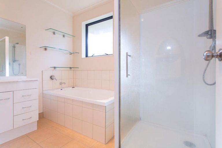 Photo of property in 26 Carol Lee Place, Albany Heights, Auckland, 0632