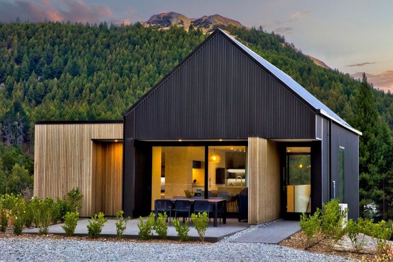 Photo of property in 16 Station Bay Rise, Lake Tekapo, 7999