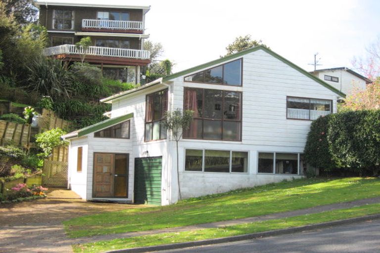 Photo of property in 121 Poplar Grove, Whalers Gate, New Plymouth, 4310