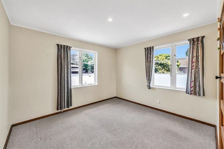 Photo of property in 3 Allison Place, Shirley, Christchurch, 8013