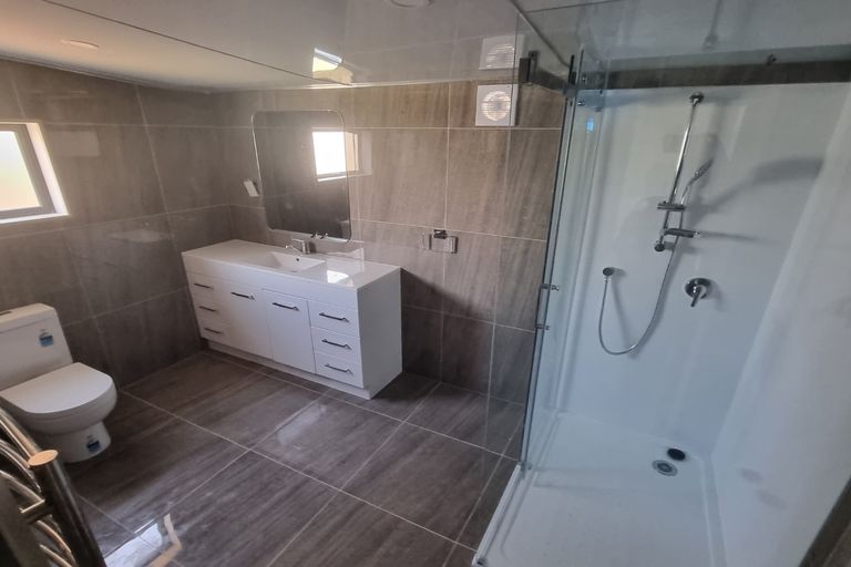 Photo of property in 27 Arbor Close, Manurewa, Auckland, 2102