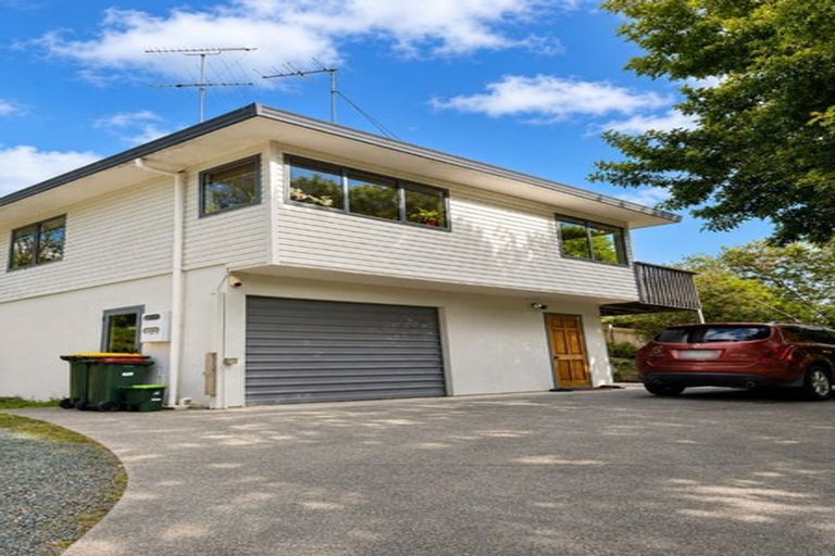Photo of property in 9 William Hadlow Place, Hatfields Beach, Orewa, 0931