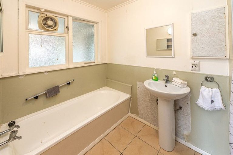 Photo of property in 3 Jackson Street, College Estate, Whanganui, 4500