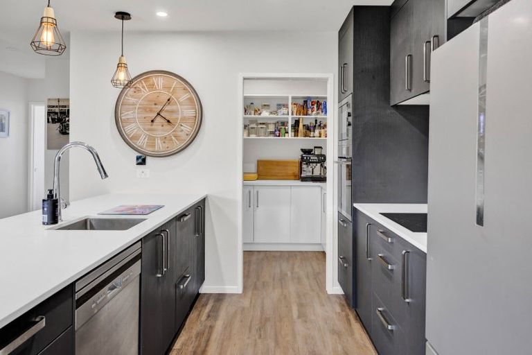 Photo of property in 10 Mercade Close, Stratford, 4332