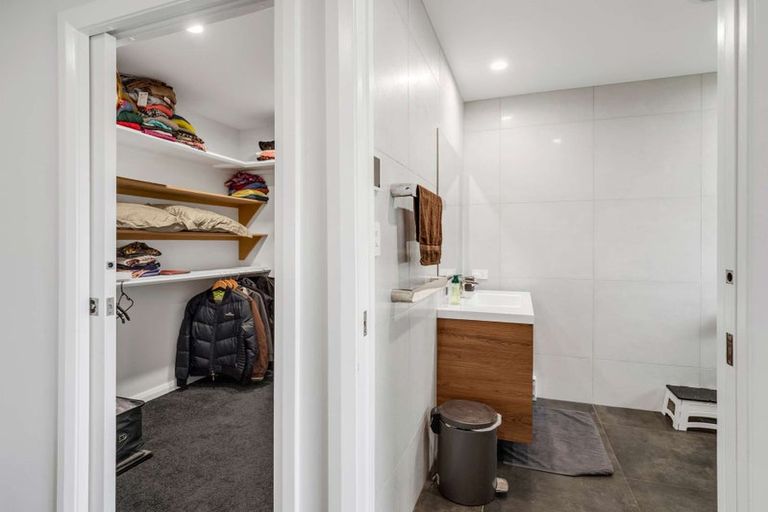 Photo of property in 44 Freedom Drive, Kelvin Grove, Palmerston North, 4414