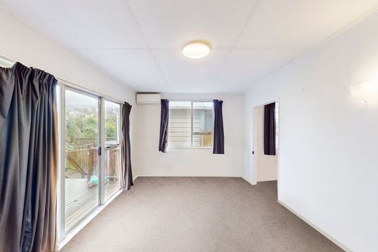 Photo of property in 77 Lord Street, Stokes Valley, Lower Hutt, 5019