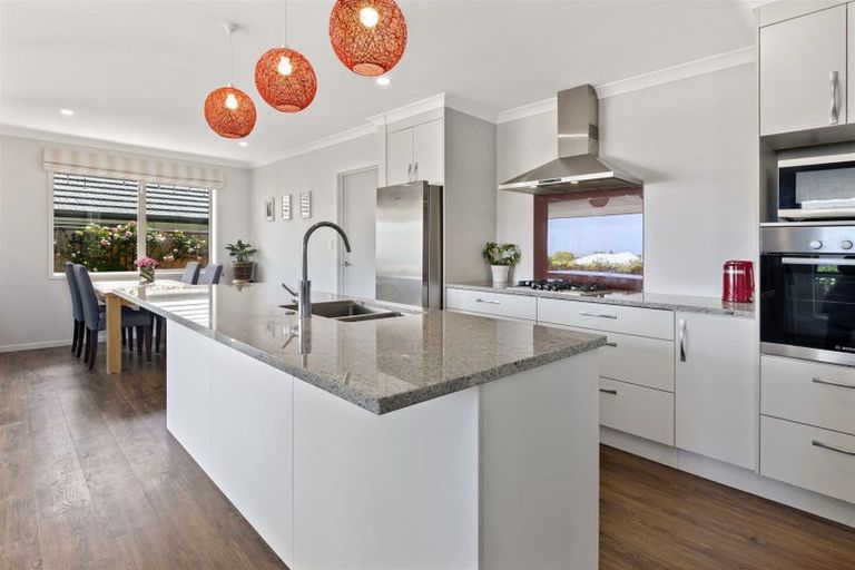 Photo of property in 89 Bert Wall Drive, Omokoroa, 3114