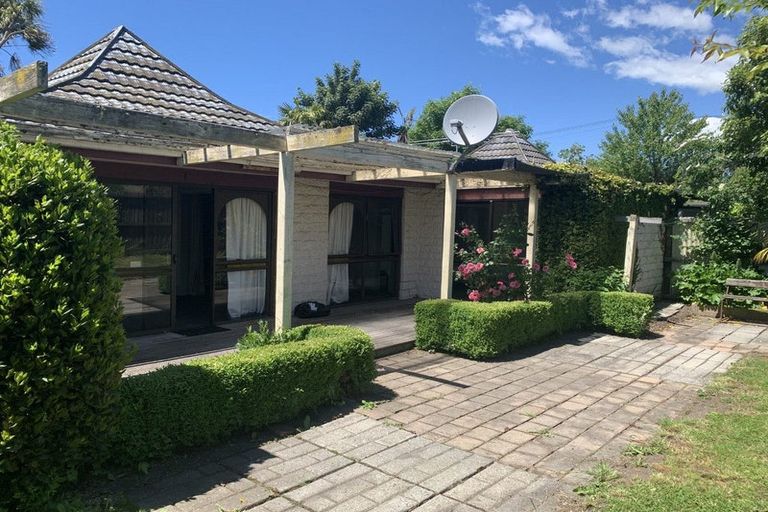 Photo of property in 2/169 Stapletons Road, Richmond, Christchurch, 8013