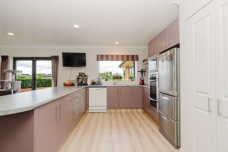 Photo of property in 1 Millthorpe Crescent, Pukete, Hamilton, 3200