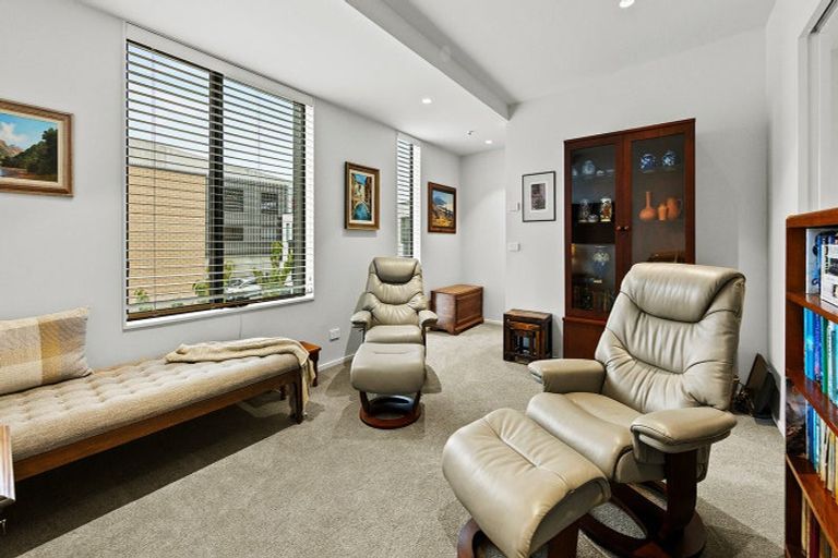 Photo of property in 10/243 Cambridge Terrace, Christchurch Central, Christchurch, 8013