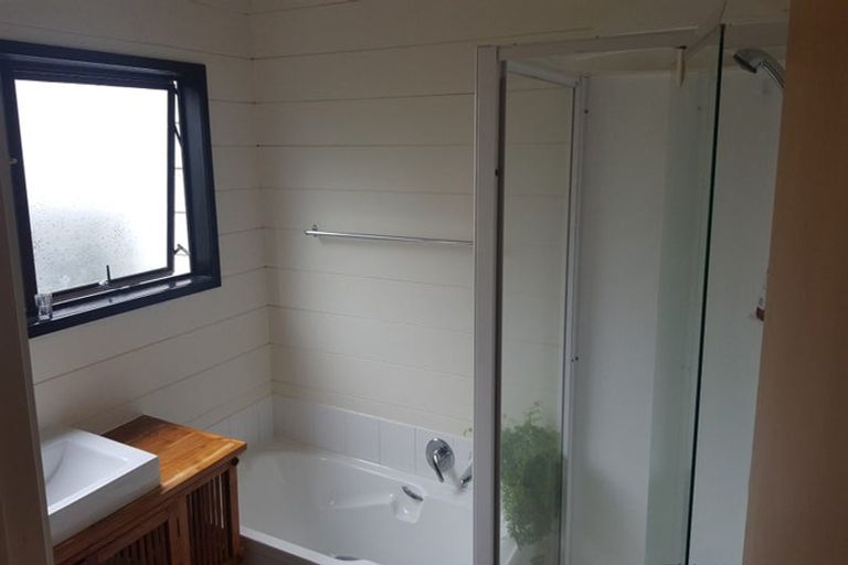 Photo of property in 43a Arthur Road, Manurewa East, Auckland, 2102