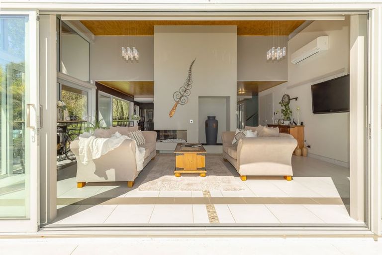 Photo of property in 124 Maui Pomare Road, Nikau Valley, Paraparaumu, 5032