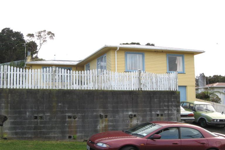 Photo of property in 5a Wiremu Place, Blagdon, New Plymouth, 4310