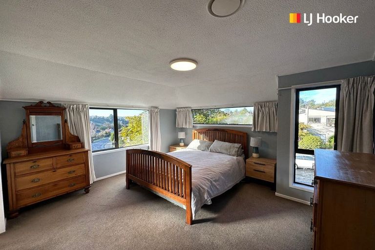 Photo of property in 106 Glenross Street, Glenross, Dunedin, 9011