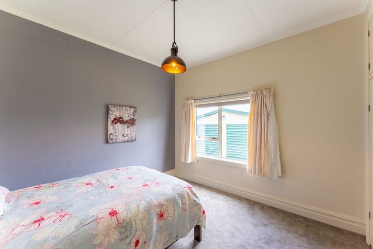 Photo of property in 15 Neal Street, Temuka, 7920