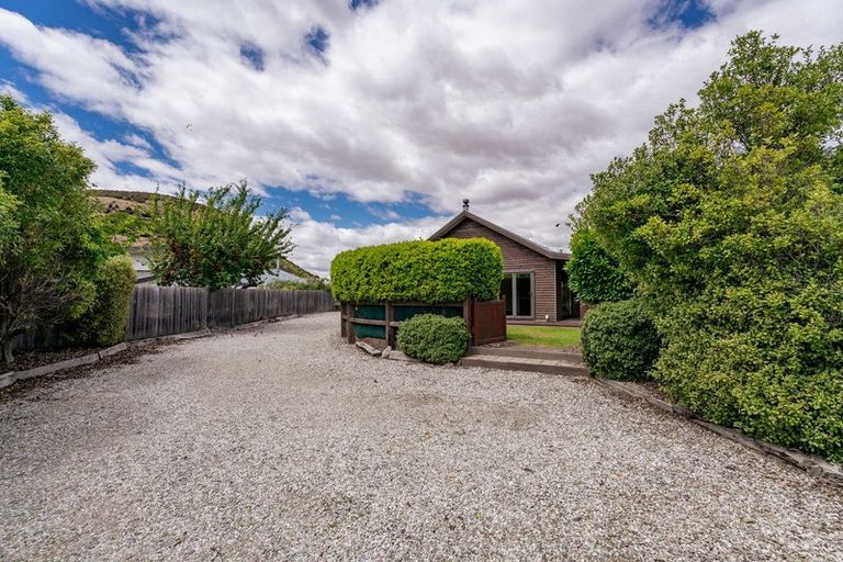 Photo of property in 89 Rob Roy Lane, Wanaka, 9305