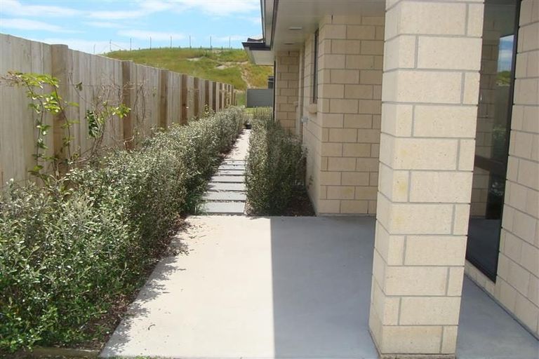 Photo of property in 48 Penetaka Heights, Pyes Pa, Tauranga, 3112