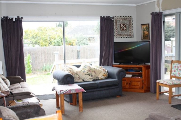 Photo of property in 35 Scott Road, Papakura, 2110