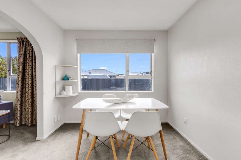 Photo of property in 15b Victoria Street, Rangiora, 7400