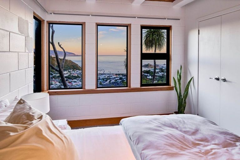 Photo of property in 23 Dargle Way, Island Bay, Wellington, 6023